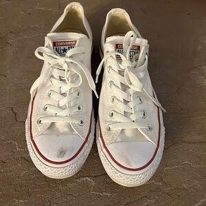 Converse Allstar. Men 7. Women’s 9.